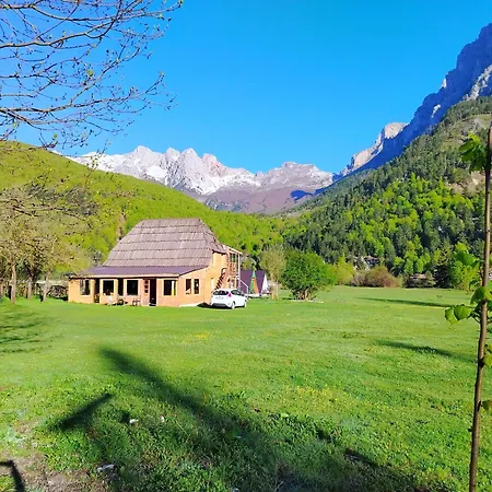 2 Bar Restaurant Camping