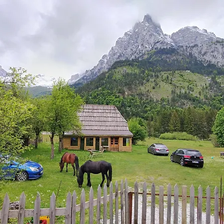 2 Bar Restaurant Camping Valbone